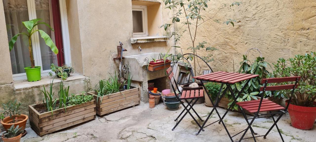 Appartement Centre L'Isle Sur La Sorgue Bagian luar foto